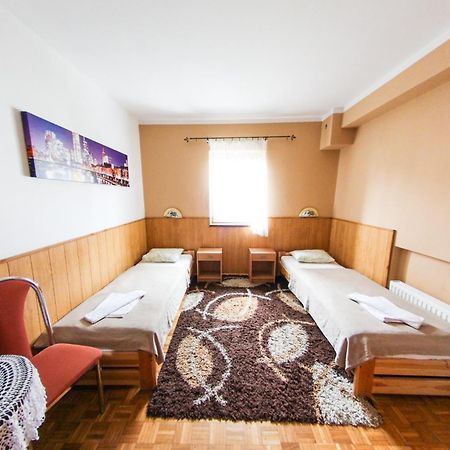 Pensjonat U Janiny Boleslawiec Boleslawiec  Luaran gambar
